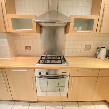Large 5-Bed City Centre Townhouse With Secure Parking Манчестър Екстериор снимка